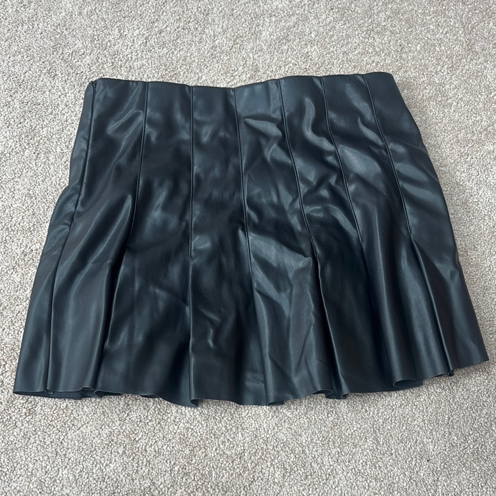 Lush Black Skater Mini Skirt Pleated Night Out